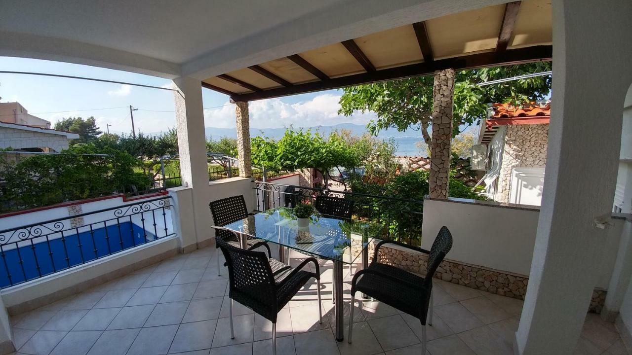 Holiday House Iva Slatine Zewnętrze zdjęcie